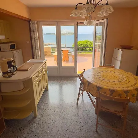 Holiday home T2 En Bord De A Six-fours - Parking Inclus - Fr-1-316-347 Six-Fours-les-Plages